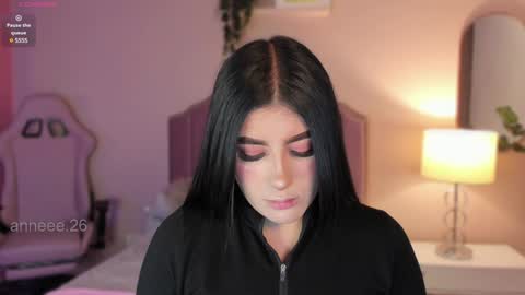 Anne  online show from 02.05.25