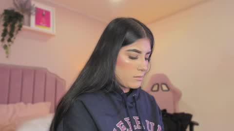 Anne  online show from 02.19.25