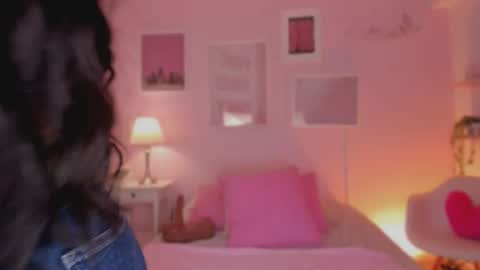 Anne  online show from 03.07.25