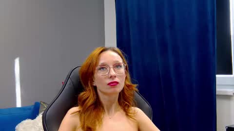 Snapshot of annehove chatting on 02.24.25 Anne online show from 02.24.25
