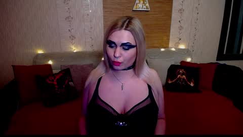 Snapshot of annessixreign chatting on 01.02.25 AnnessixReign online show from 01.02.25
