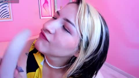 Snapshot of anniaa_cooper chatting on 03.27.26 PVT 6TK 8AM - 2PM online show from 03.27.26