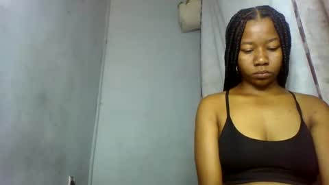 Snapshot of annick98 chatting on 02.18.26 annick98 online show from 02.18.26