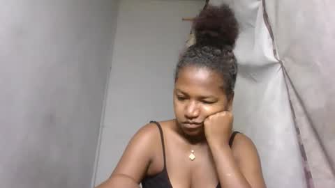 Snapshot of annick98 chatting on 02.21.26 annick98 online show from 02.21.26