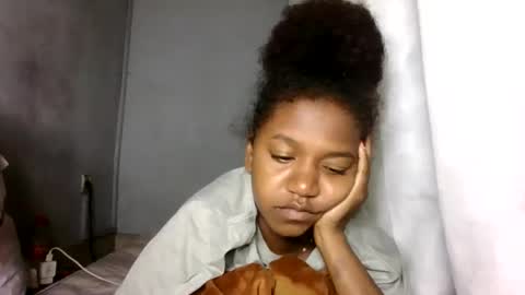 Snapshot of annick98 chatting on 03.02.26 annick98 online show from 03.02.26