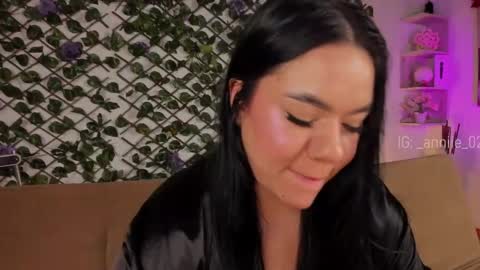 annie_barozzi online show from 12.15.24