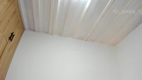 annie_barozzi online show from 02.19.26