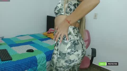 Snapshot of annie_che77y chatting on 02.04.25 annie cherry independent model online show from 02.04.25