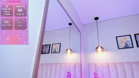   online show from 10.07.25