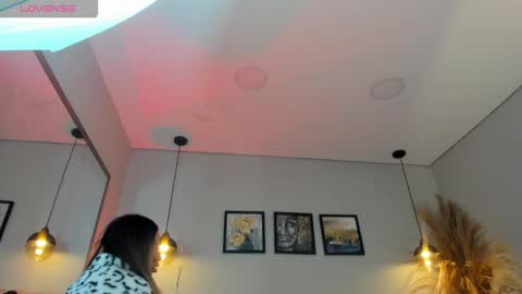   online show from 10.22.25