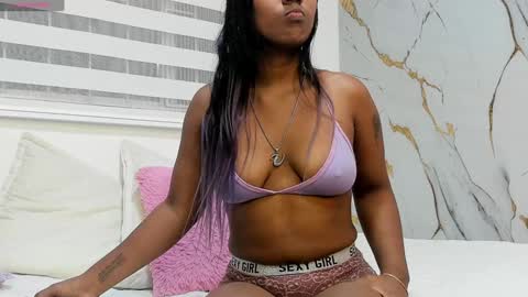 annie_scott_ online show from 12.22.24