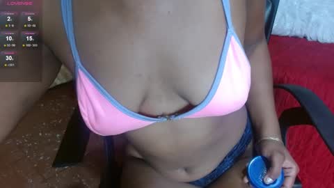 annie_scott_ online show from 01.04.25