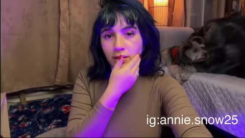 JEANNE no olvides seguirme dont forget follow me  uu online show from 03.01.25