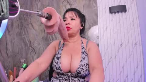 annie_wigg_ online show from 11.30.25