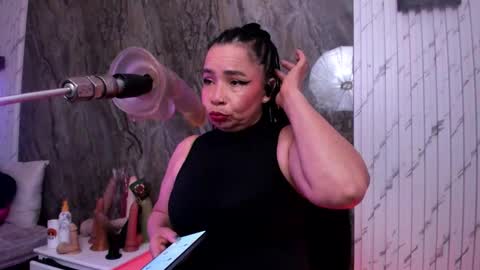 annie_wigg_ online show from 01.15.26