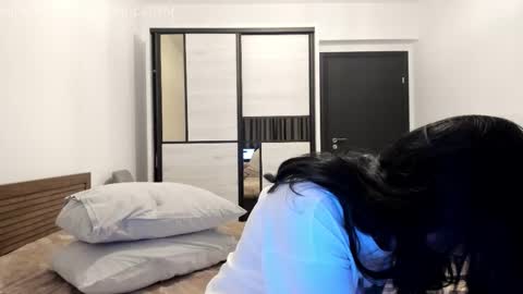 Annie online show from 01.17.26