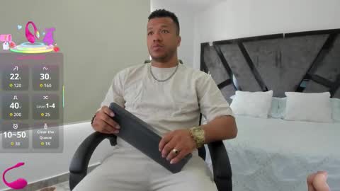 Snapshot of annieandstefan chatting on 10.22.25 Annie and Stefan online show from 10.22.25