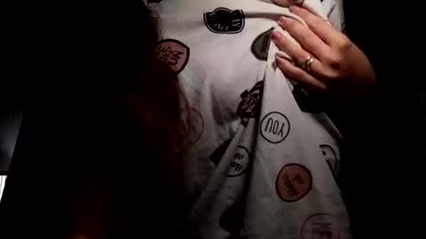 Snapshot of annieartlive chatting on 02.20.26 annieartlive online show from 02.20.26