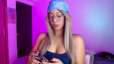 AnnieBlu3 online show from 01.09.26