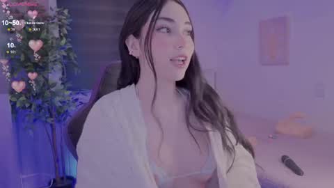 Cassandra online show from 06.19.26