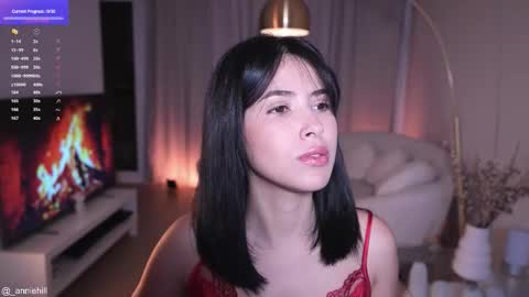 anniehillofficial_ online show from 09.14.25