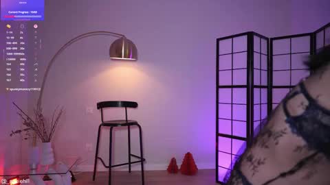 anniehillofficial_ online show from 12.14.25