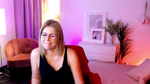 Annie online show from 09.19.25