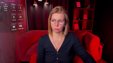 Annie online show from 02.02.26