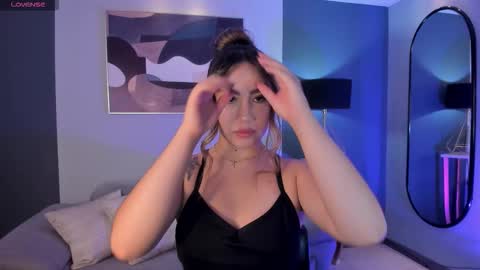 Annie Monroe online show from 01.07.26