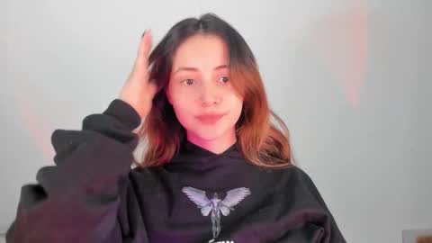 Annie online show from 11.22.25