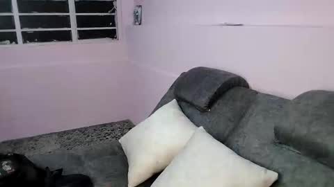 Snapshot of anniesparkle chatting on 10.11.25 Annie Sparkle online show from 10.11.25