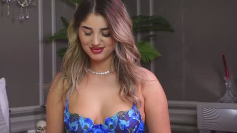 AnnieStyles online show from 12.03.24