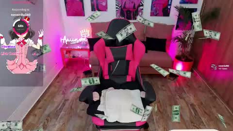 Snapshot of anniesweett01 chatting on 03.07.25 Annie FROM 8AM TO 4PM CDT online show from 03.07.25