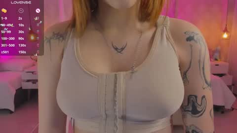 VIVIANNA online show from 02.25.25