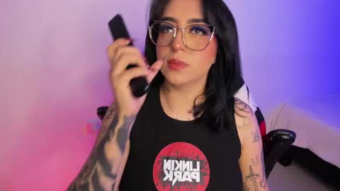 Annika online show from 09.19.25