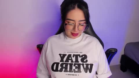 Annika online show from 10.10.25