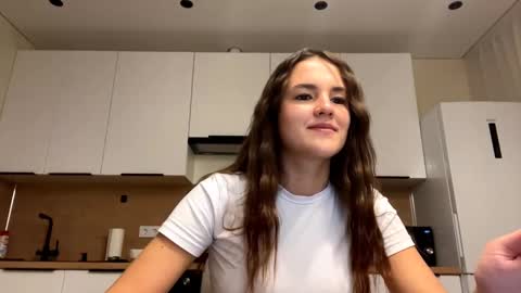 Leila Bruno online show from 09.10.25