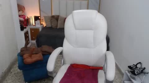 Snapshot of annita_cooper_ chatting on 01.26.25 anna online show from 01.26.25