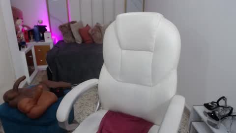 Snapshot of annita_cooper_ chatting on 03.12.25 anna online show from 03.12.25