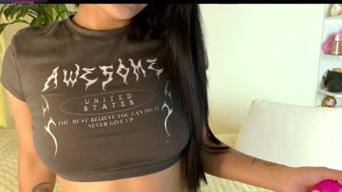 SOFIA INDEPENDENT MODEL online show from 09.19.25