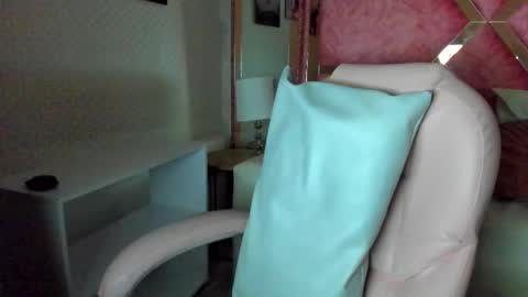 Anny bridge online show from 11.06.25