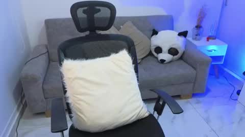 ANNY LOUIS online show from 09.25.25