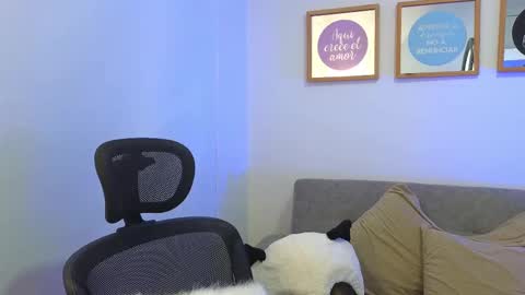 ANNY LOUIS online show from 10.03.25