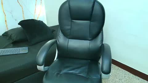 Anny online show from 09.25.25