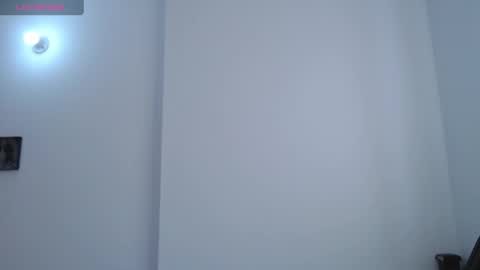 Snapshot of anny_riveraa chatting on 12.22.24 Anny online show from 12.22.24