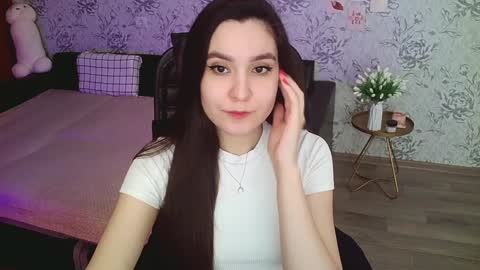 Annie online show from 12.29.24