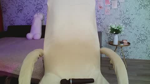 Annie online show from 01.27.25