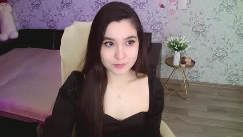 Annie online show from 02.12.25