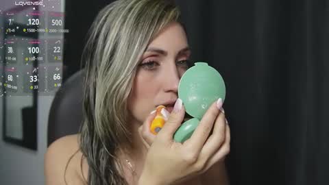 Anny online show from 04.17.26