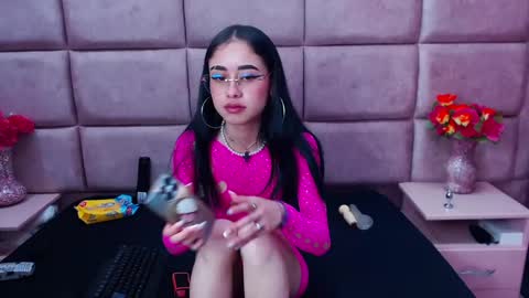 Anny online show from 12.17.24